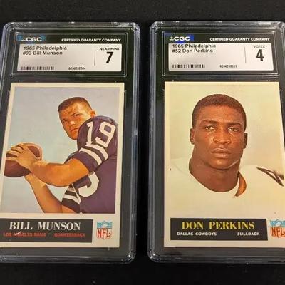 CGC 1965 Philadelphia Munson and Perkins Football Cards