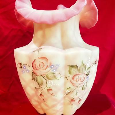 Fenton Ruffle Vase & Platter