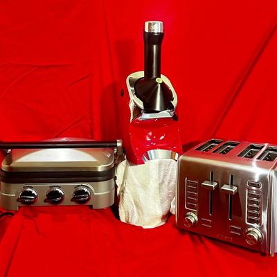 Cuisinart Toaster, Cuisinart Griddle, And Yonanas Dessert Maker
