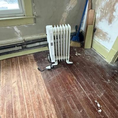 Sale Photo Thumbnail #392