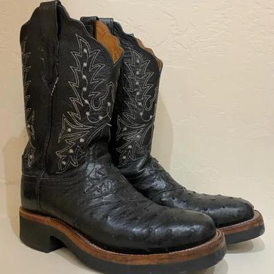 Women’s Lucchese Boots (Size 9)