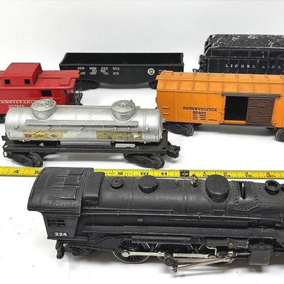 Vtg. Lionel 6 Car Train 