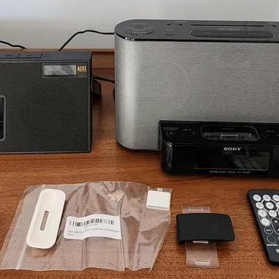 Three Speaker Docks For Apple iPods With iPod Accessories