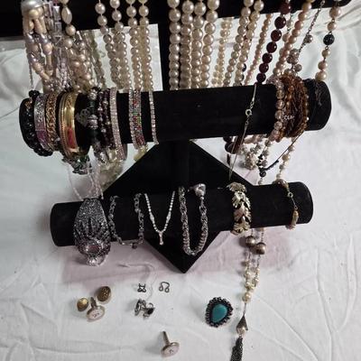 Vintage Costume Jewelry 
