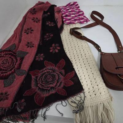 Scarves & Simply Noelle Purse