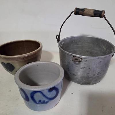 Vintage Aluminum Cooking Pot & 2 Ceramic Bowls