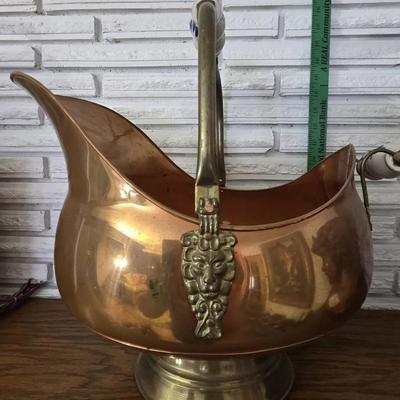Antique Large copper coal scuttle Bucket