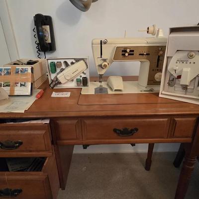 Vintage Singer Sewing Machine And All The Accessories 