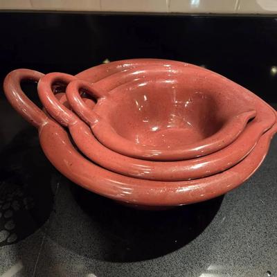 Set Of 3 Ceramic Neating Bowls Red