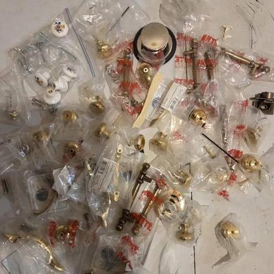 Cabinet Knobs And Pulls