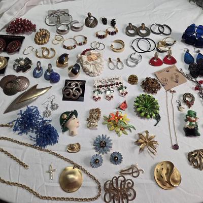 Vintage Costume Jewelry 