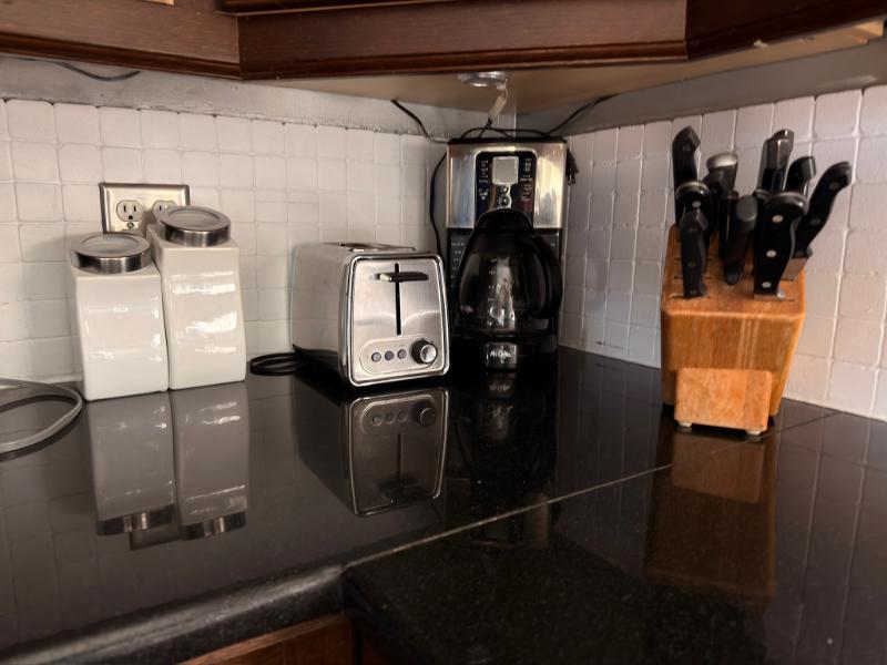 Sale Photo Thumbnail #10