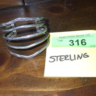 Sale Photo Thumbnail #176