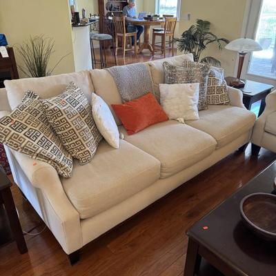 Sale Photo Thumbnail #186