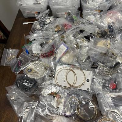 Sale Photo Thumbnail #25