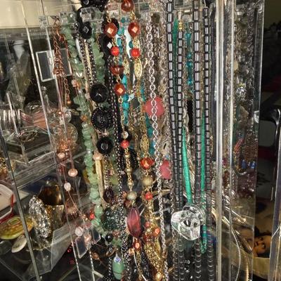 Sale Photo Thumbnail #17