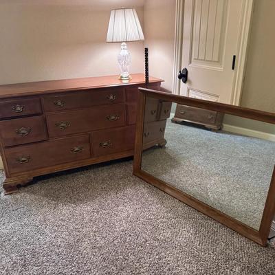 Ethan Allen solid wood Dresser & Mirror With Lamp          Dresser 59”x33”x19.5” Mirror 48”x32”