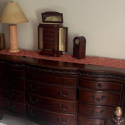 Sale Photo Thumbnail #40