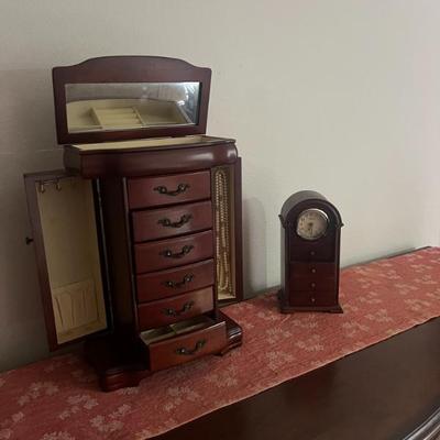 Sale Photo Thumbnail #38