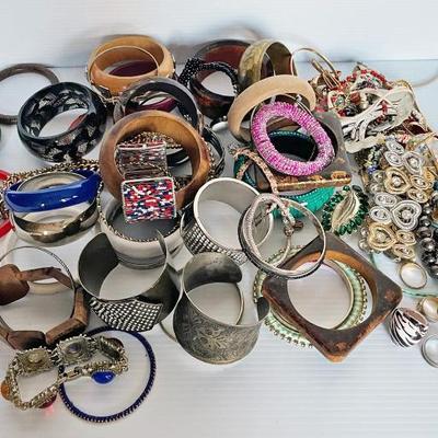 Sale Photo Thumbnail #181