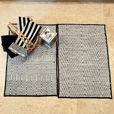  Black Cotton Bath Towels and Non-Slip Rugs Set-