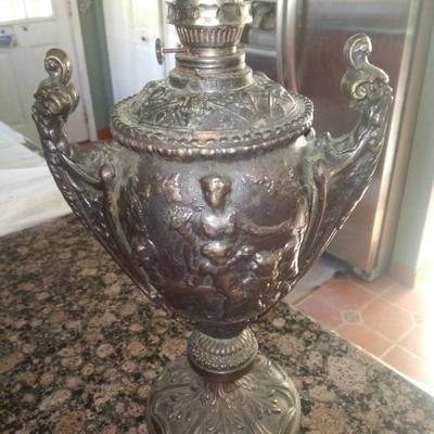 Sale Photo Thumbnail #41: Heavy antique bronze grand tour oil kerosene lamp