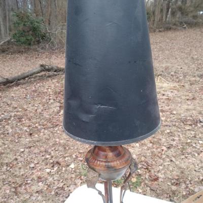 Bronze decorator lamp