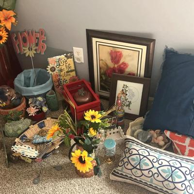 Home Décor Collection Including Pillows, Artwork, and Floral Accents