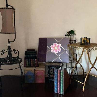 Metal Décor, Plant Stands & Accent Lamp Collection