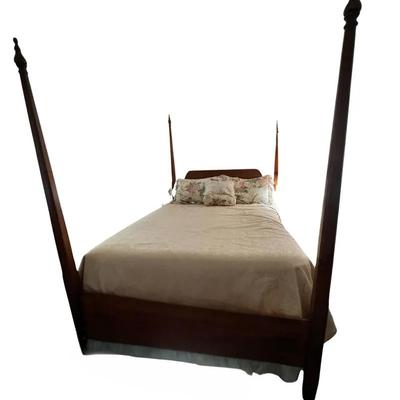 Beautiful Four Poster King Pine Bed