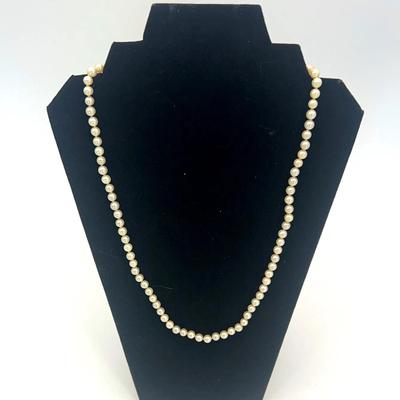 Pearl Necklace With 14k Clasp 24 Inch Length