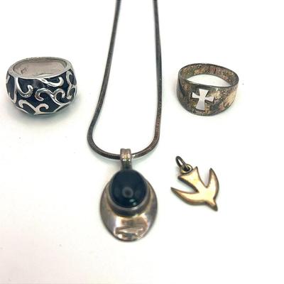 Sterling Silver Necklace Pendant, And Two Rings 20.4g Total