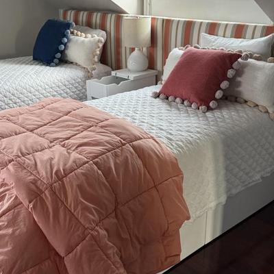 Sale Photo Thumbnail #50