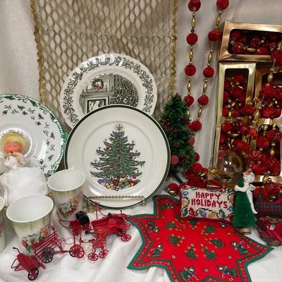 Christmas decor lot 2
