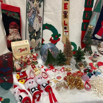Christmas decor lot 1