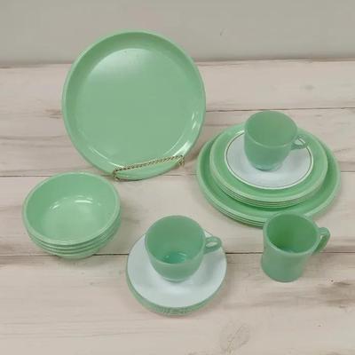 Jadite green rubbermaid corelle and fireking
