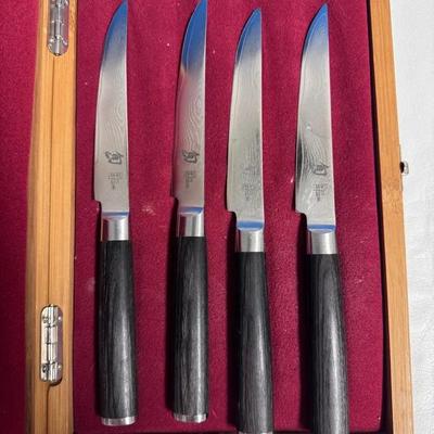 Set of 8 Kai Steak Knives