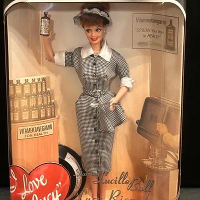 Mattel Collector Ed. I Love Lucy "Lucy Does a TV Commercial" Barbie Doll
