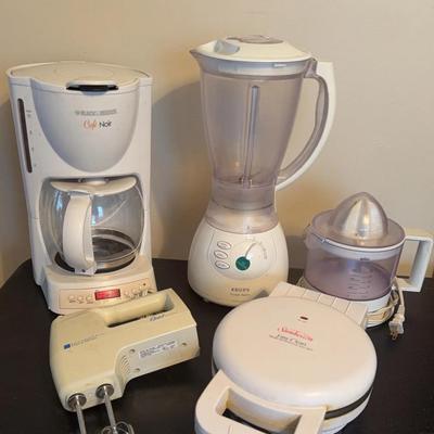 Vintage Kitchen Small Appliances 