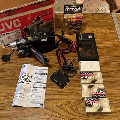 Vintage JVC Compact VHS Camcorder GRAXM230U