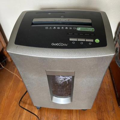 GoECOlife GXC121Pi Platinum Edition 12-Sheet Crosscut Paper Shredder