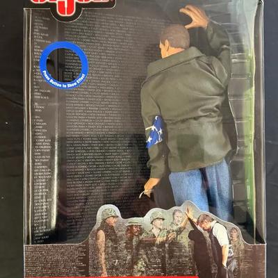 416: 2000 G.I. Joe Vietnam Wall Memorial 12” Action Figure – New in Box
