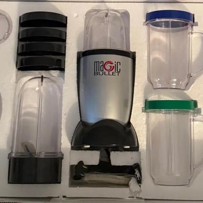 484: Magic Bullet Personal Blender Complete Set – New in Box w/ Cups & Accessories