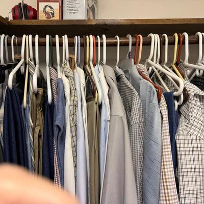 Lot 640:  Men’s Dress Shirts, Slacks, Jeans