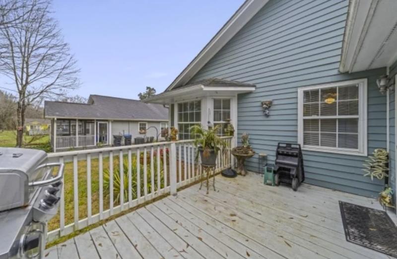 Sale Photo Thumbnail #7