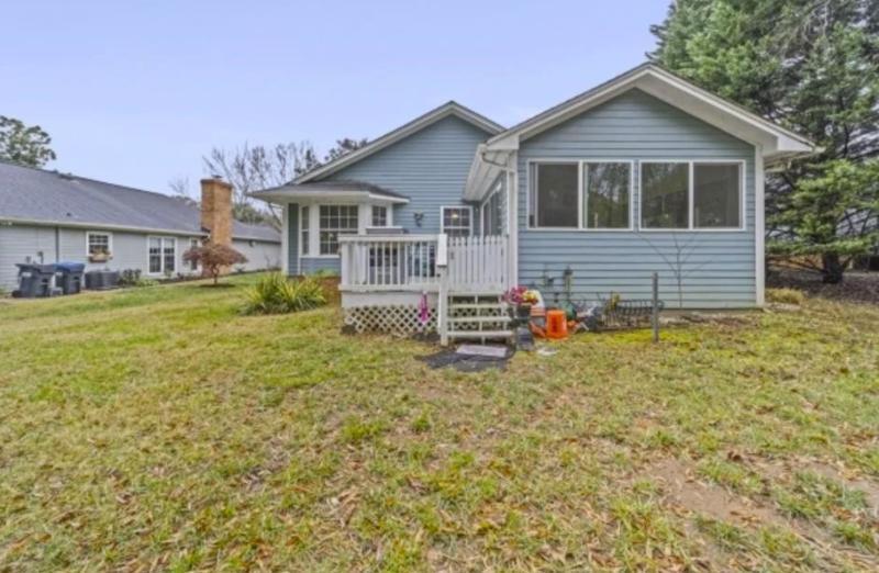 Sale Photo Thumbnail #6