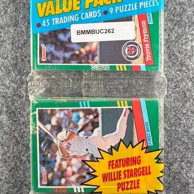 1991 Donruss MLB Value Pack - 45 cards / 9 puzzle pieces.