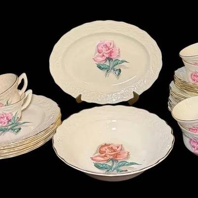 Sovereign Potters Dish Set “Rose Of Sharon” Pattern Trimmed In 22k Gold