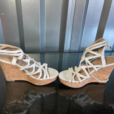 Sale Photo Thumbnail #105