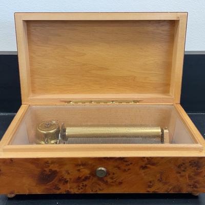 Wooden Music Box "Jesu Joy Of Man's Desiring"